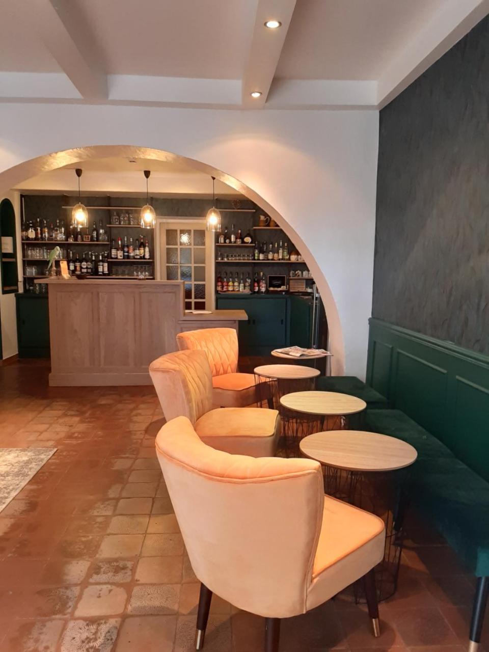 Logis Hotel Le Chene Vert Bollène Εξωτερικό φωτογραφία